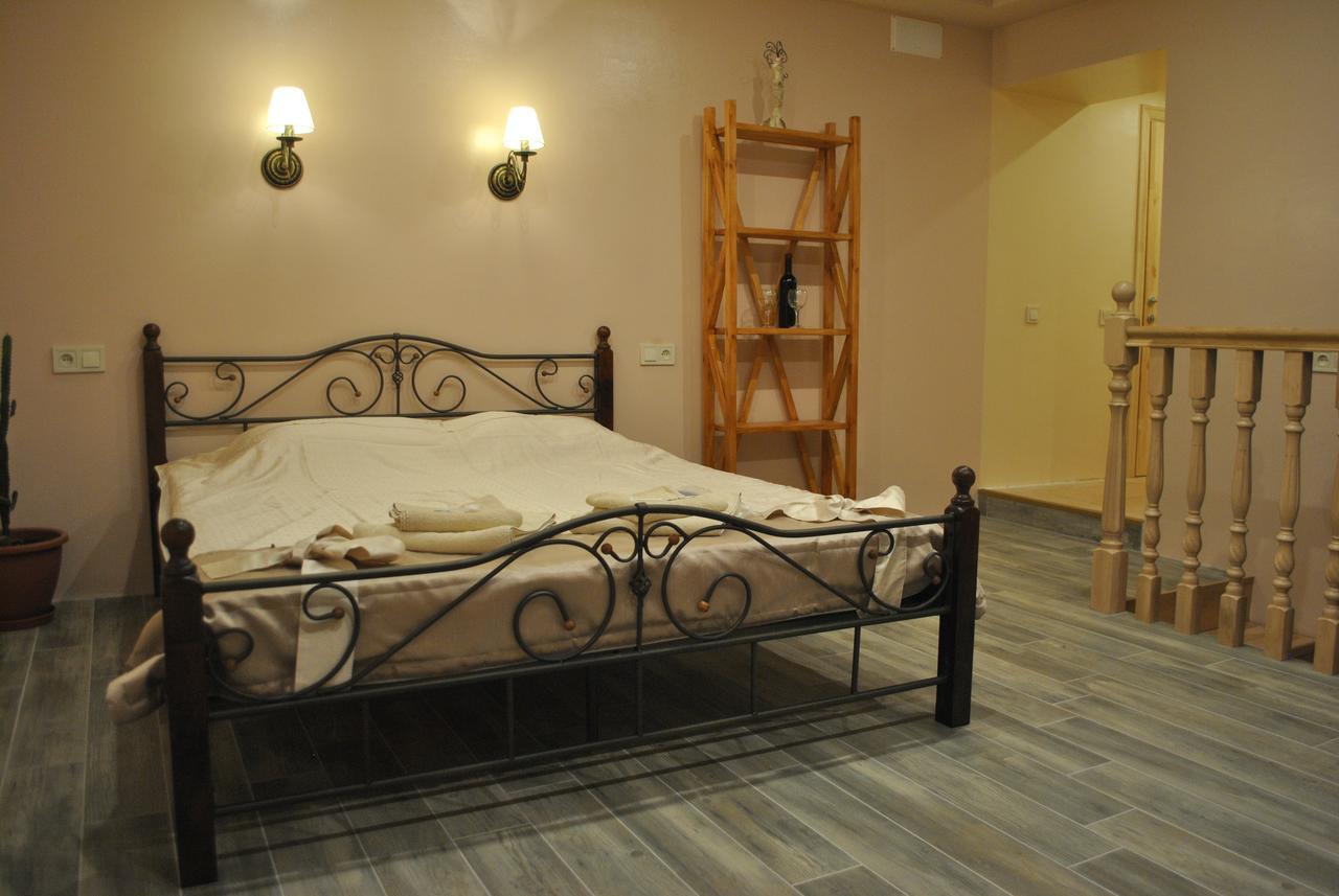 Odessa Comfort House Aparthotel Buitenkant foto